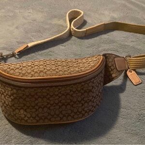 🤎COACH Y2K Khaki Tan Signature Jacquard Waist Pouch Belt Bag 05093 Near Vintage🤎